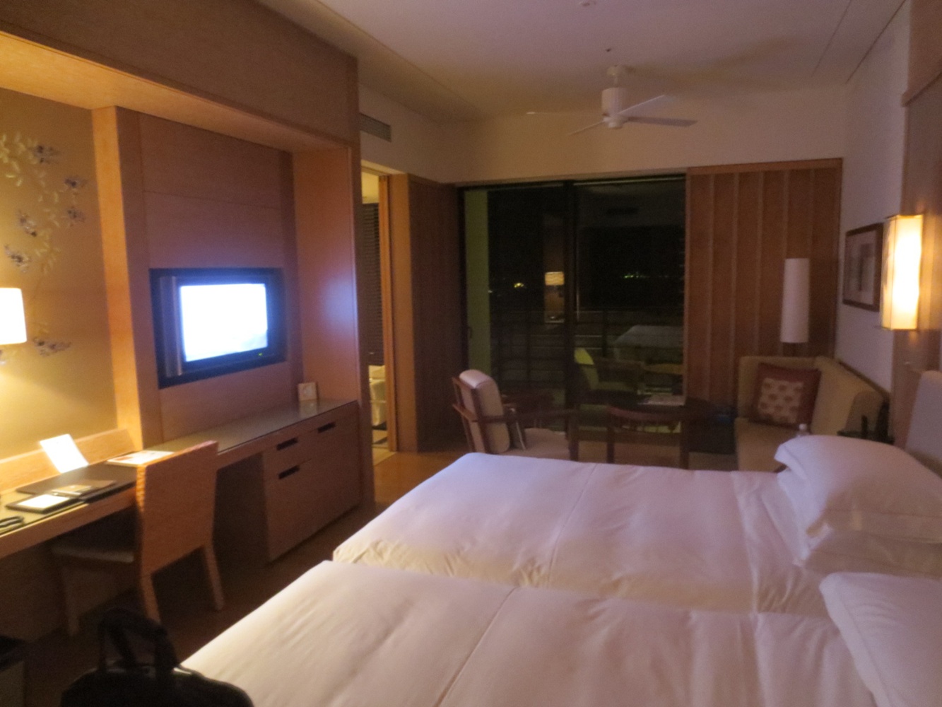 リッツカールトン沖縄に泊まった時の部屋の画像